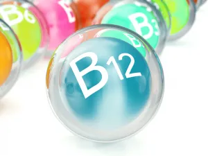 Когда избыток витамина B12 вреден